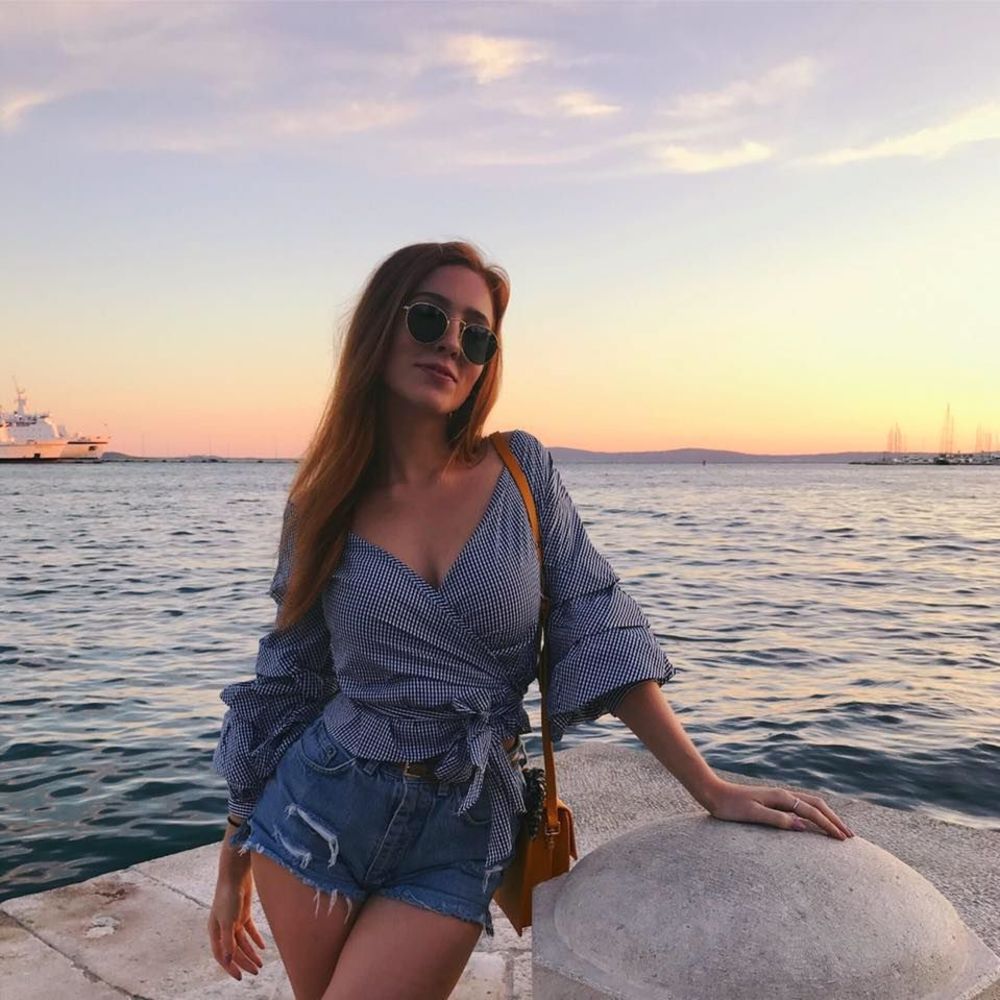 Meet your Posher, Claire